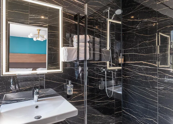 The Originals Boutique, Le Marignan,le Havre Centre Gare Hotel 3*